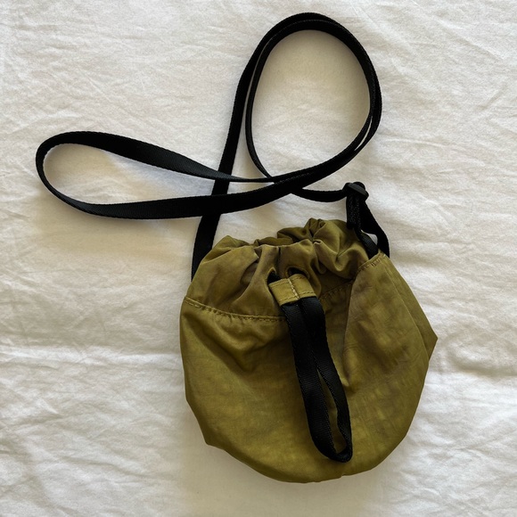 Baggu Mini Nylon Bucket Bag in Moss - Picture 1 of 5